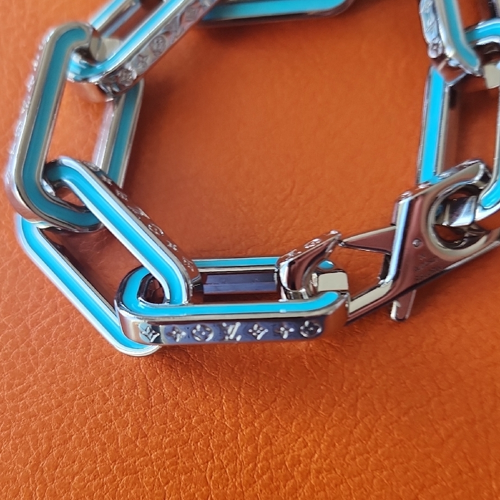 Louis Vuitton Limited Edition Monogram Silver and Teal Chain Bracelet - Picture 3 of 7